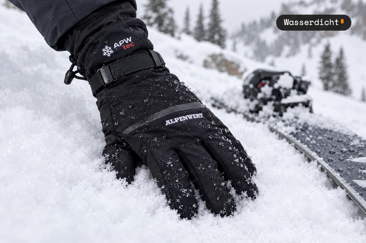 Wasserdichter Alpenwert Skihandschuh im Schnee